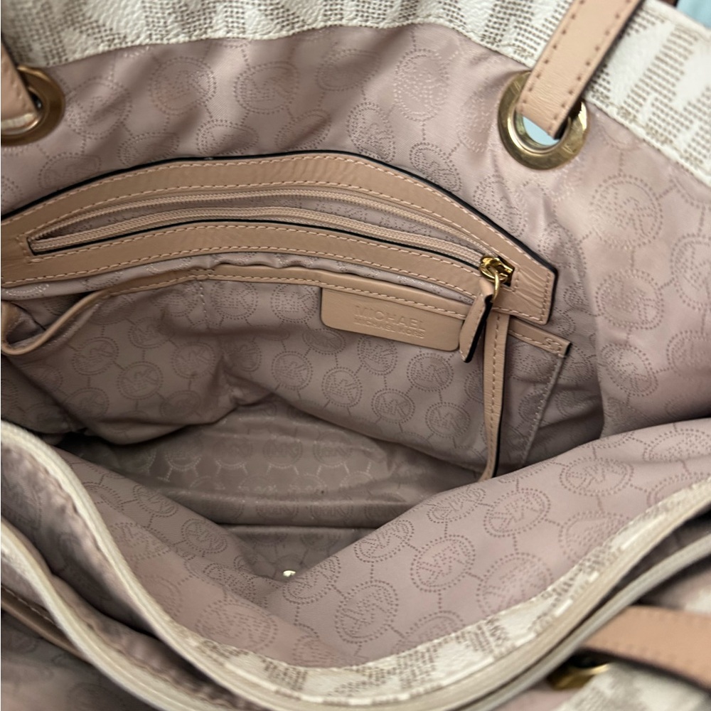 Michael Kors Beige and Cream Women's Tote Bag